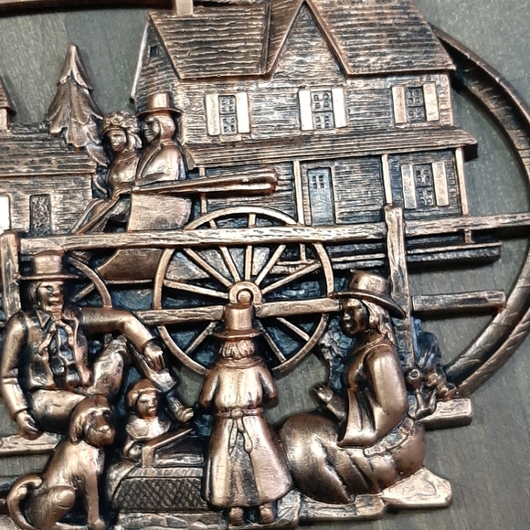 Vintage Coppercraft Guild of Canada NOS 7328 3D Oval Country Scene 17" x 10" - Picture 5 of 9